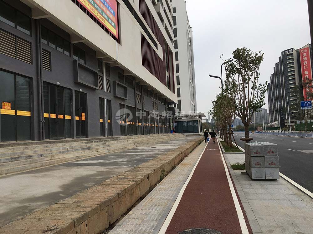 黃江臨街商鋪出租