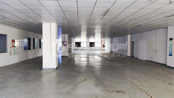 2000平米的廠房年租金大概多少