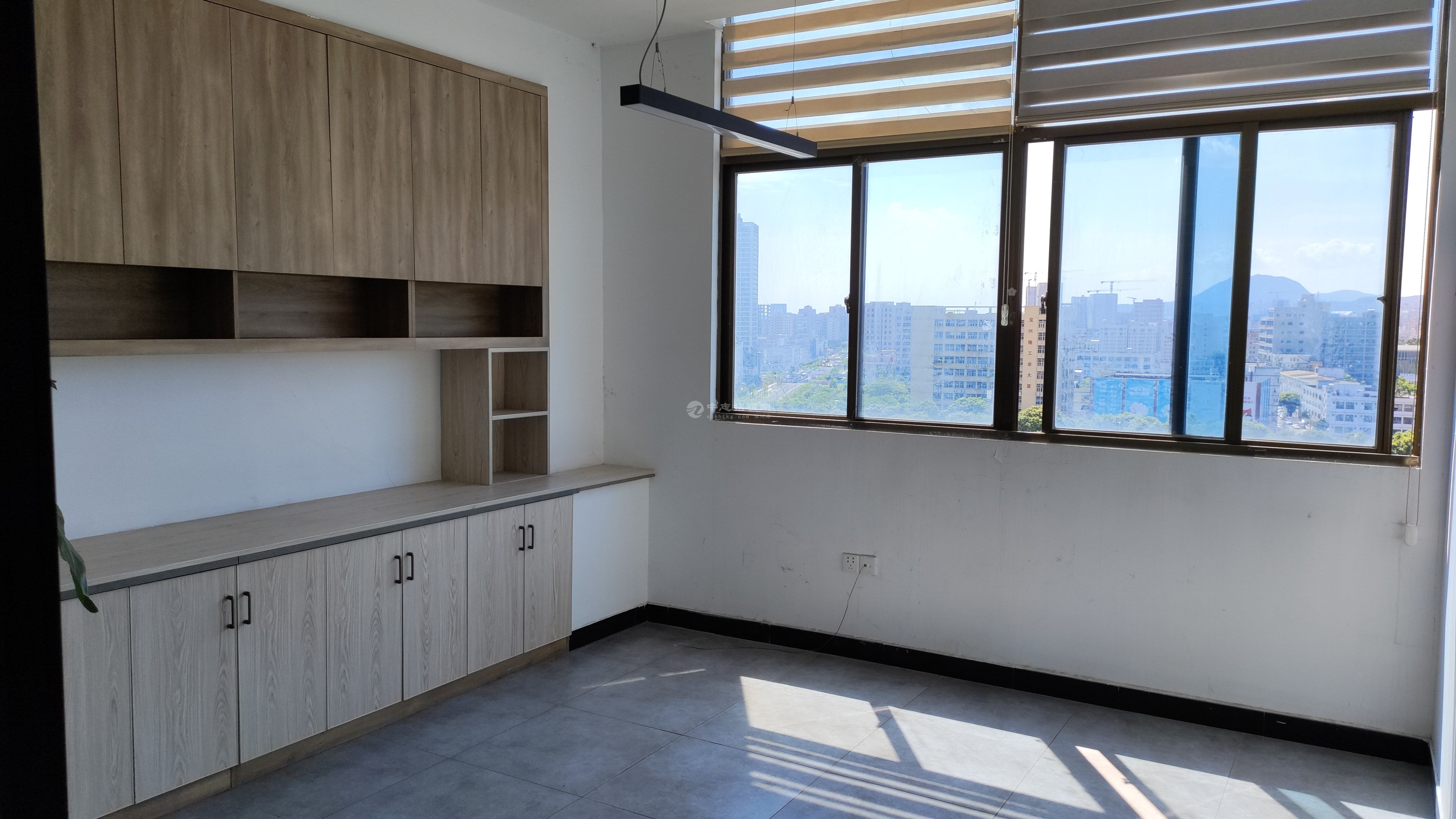 冠城工業大廈辦公廠房出租